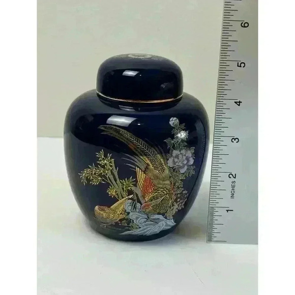 Vintage Royal Blue Porcelain Ginger Jar With Oriental Pheasant Scene EUC - Picture 3 of 12